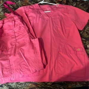 WonderWink scrub set